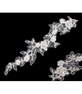 APPLICATION PERLES BRODÉES ET PAILLETTES