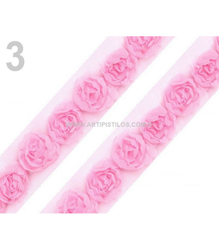 ORNEMENT ROSES DE TULLE