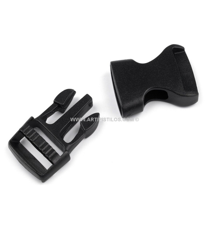 PETITE BOUCLE EN PLASTIQUE 15 MM