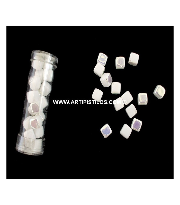 PERLES CUBE 8 MM.