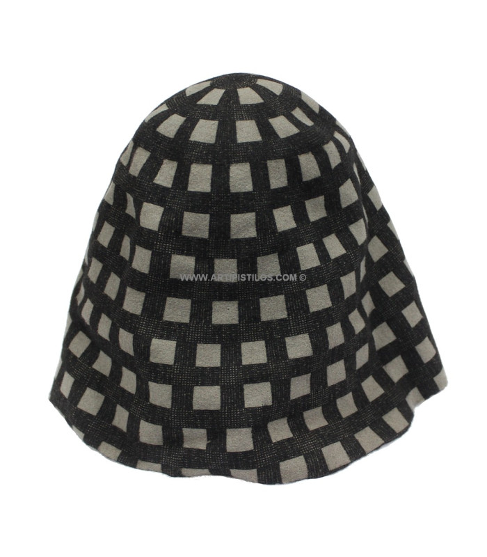 CÔNE DE FEUTRE ESTAMPILLÉ 100 % LAINE 90 g