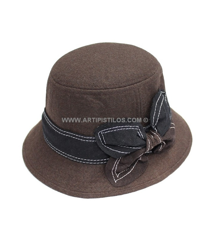 CHAPEAU FEMME AVEC BOUCLE