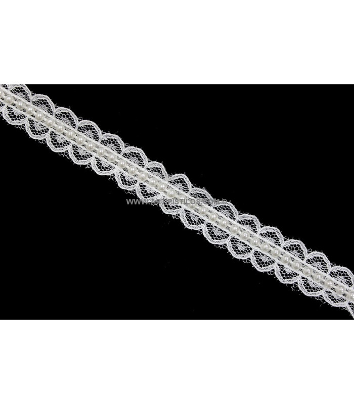 ECROU DE DENTELLE AVEC DES PERLES 2 CM