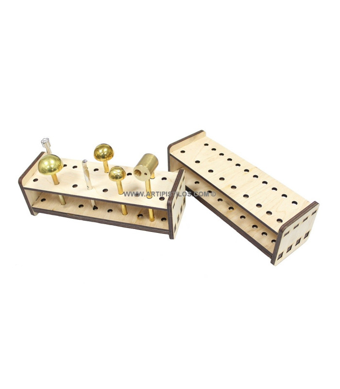 Stand aux outils pour faire des fleurs