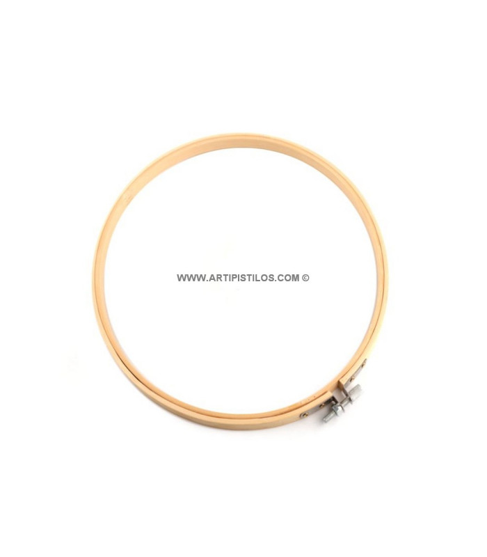 Cadre à broder de 22 cm de diamètre