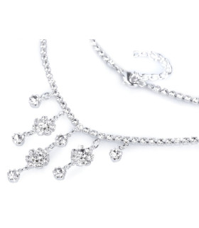 COLLAR Y PENDIENTES DE STRASS A JUEGO