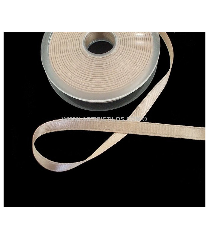 RUBAN EN SATIN 8 MM.