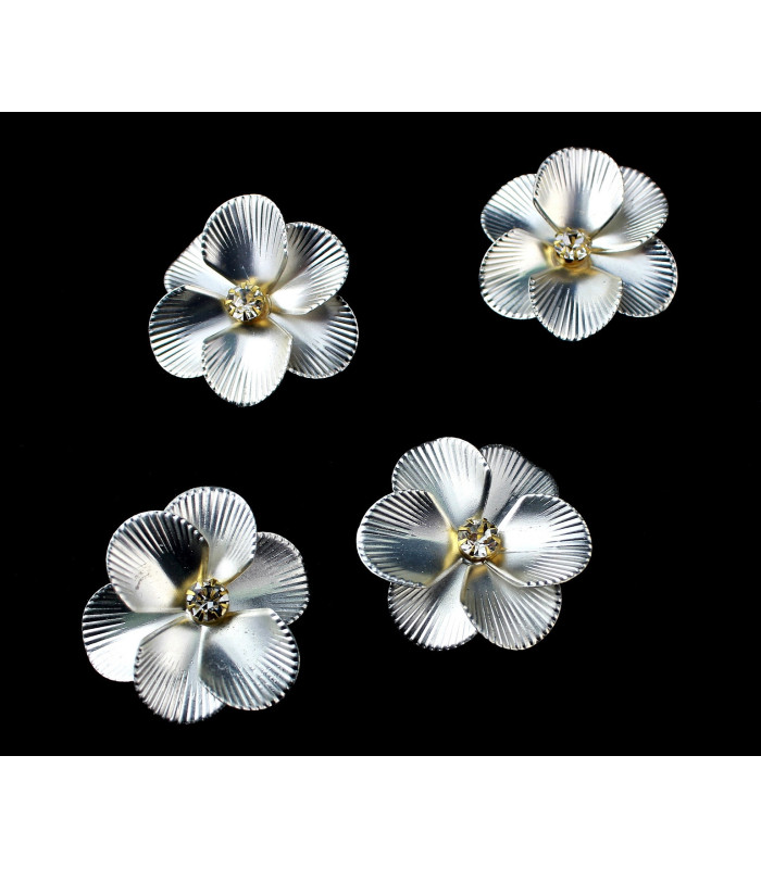 Fleur en métal avec des strass de 3 cm de diamètre