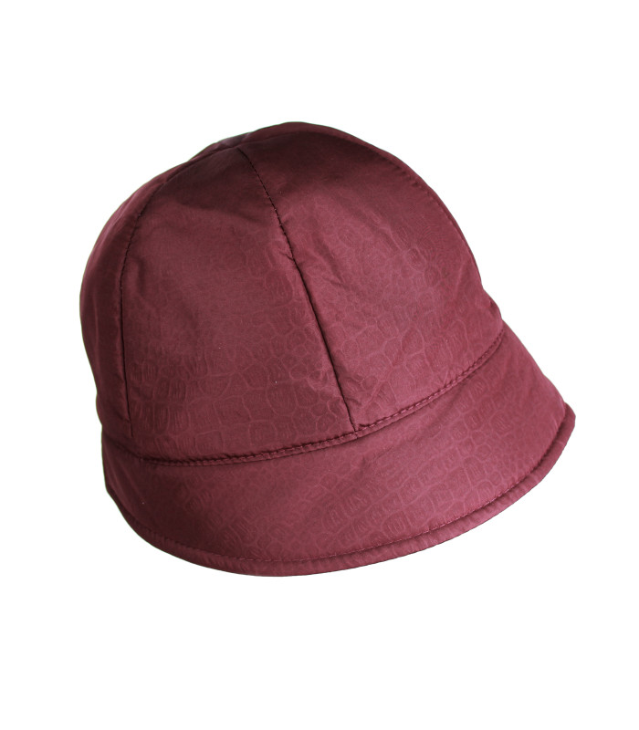 CHAPEAU IMPERMÉABLE