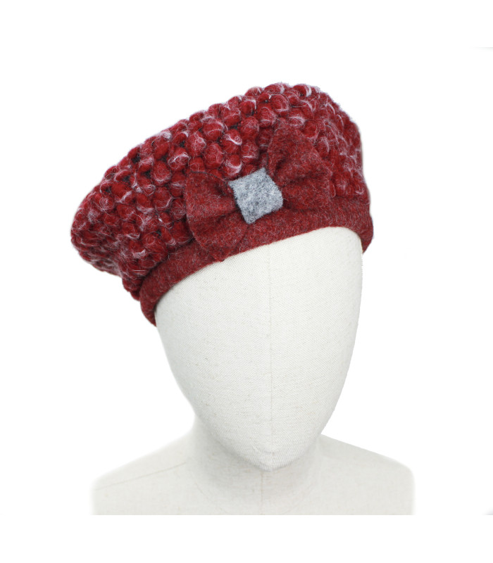 Béret de dame avec noeud