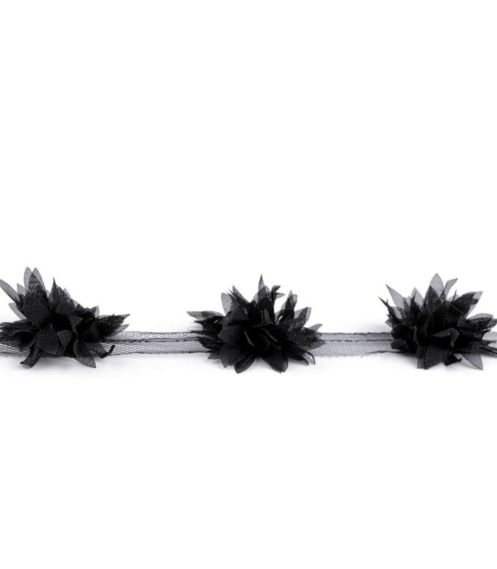 Bande de fleurs sur tulle