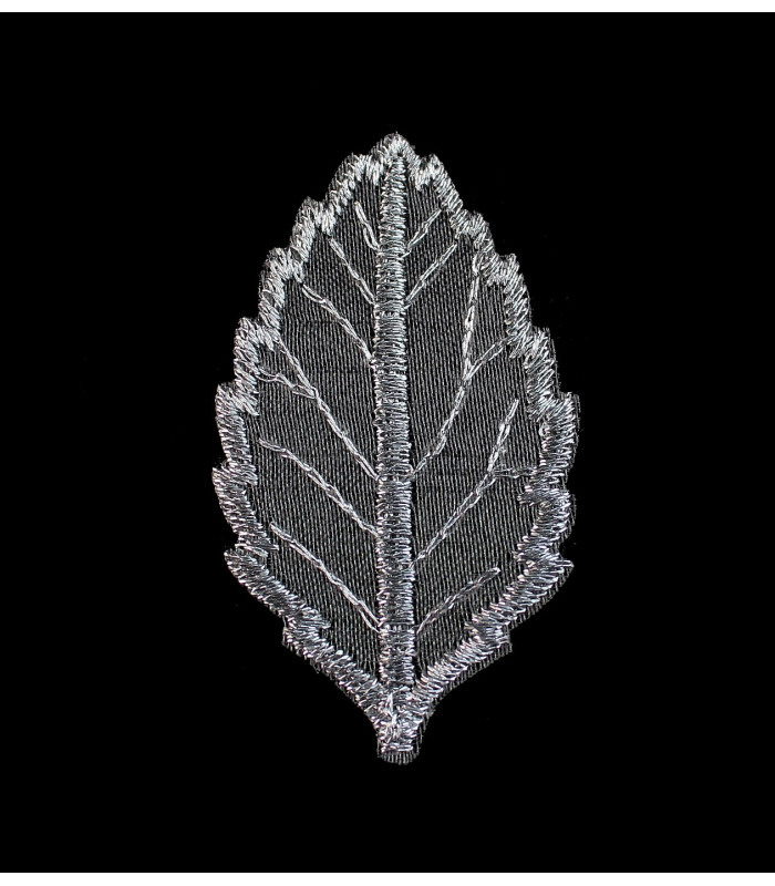 Feuille brodée 2 x 5 cm