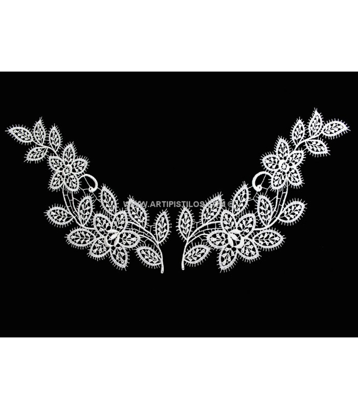 APPLICATION BRODÉE DE FEUILLES