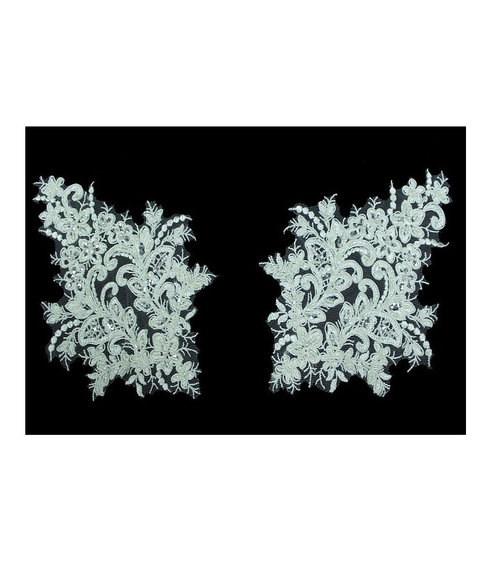 APPLICATION FLORALE AVEC ROCAILLE ET CRISTAL