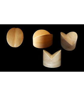 MOULE À CHAPEAU EN BOIS / 072