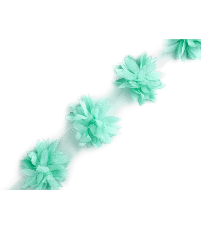 Bande de fleurs sur tulle