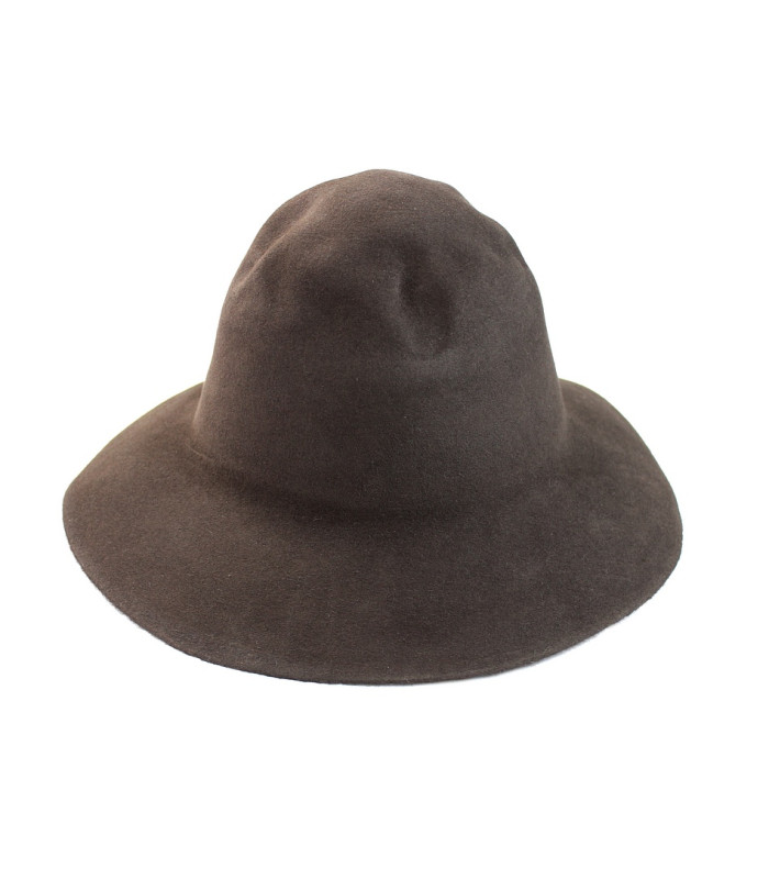 Capeline en feutre apprêté 31-35 cms. x 120g