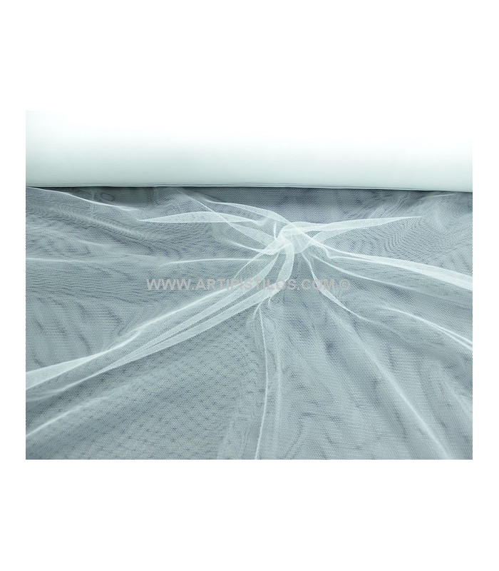 TULLE FIN DOUBLE LARGEUR 100% POLYESTER 1 MT. X 3 MTS.