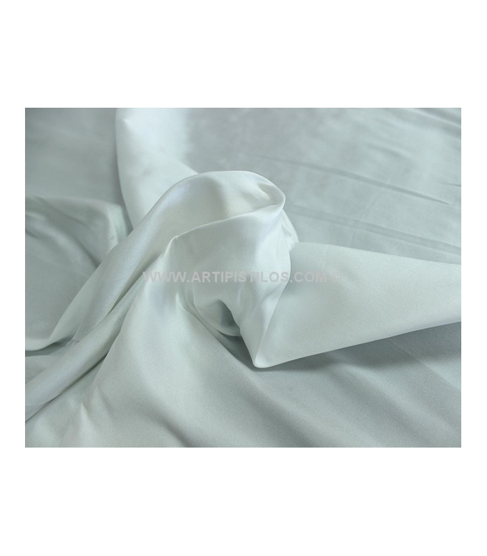 TAFFETAS FIN DE POLYESTER 100% 1 MT. X 135 CMS.
