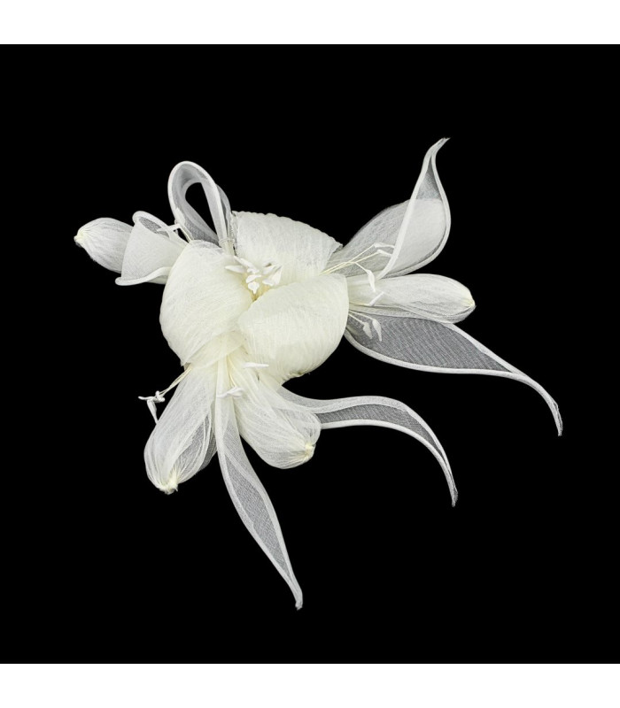 FLEUR EN ORGANZA AVEC ETAMINES