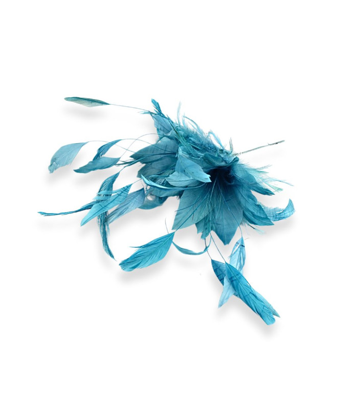 MONTAGE DE FLEUR EN PLUMES DE COQ ET D’OIE