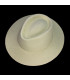 CHAPEAU EN FIBRES VÉGÉTALES POUR HOMME