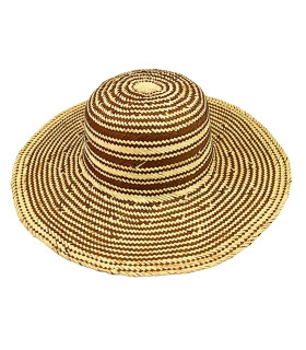 CAPELINE EN FIBRE DE PAPIER AVEC FINITION TRESSÉE