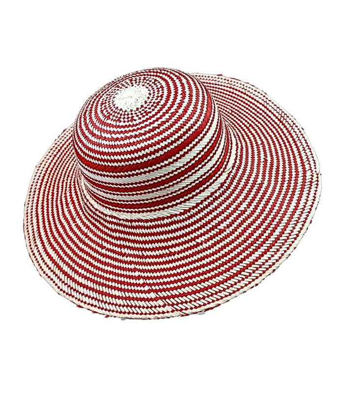 CAPELINE EN FIBRE DE PAPIER AVEC FINITION TRESSÉE