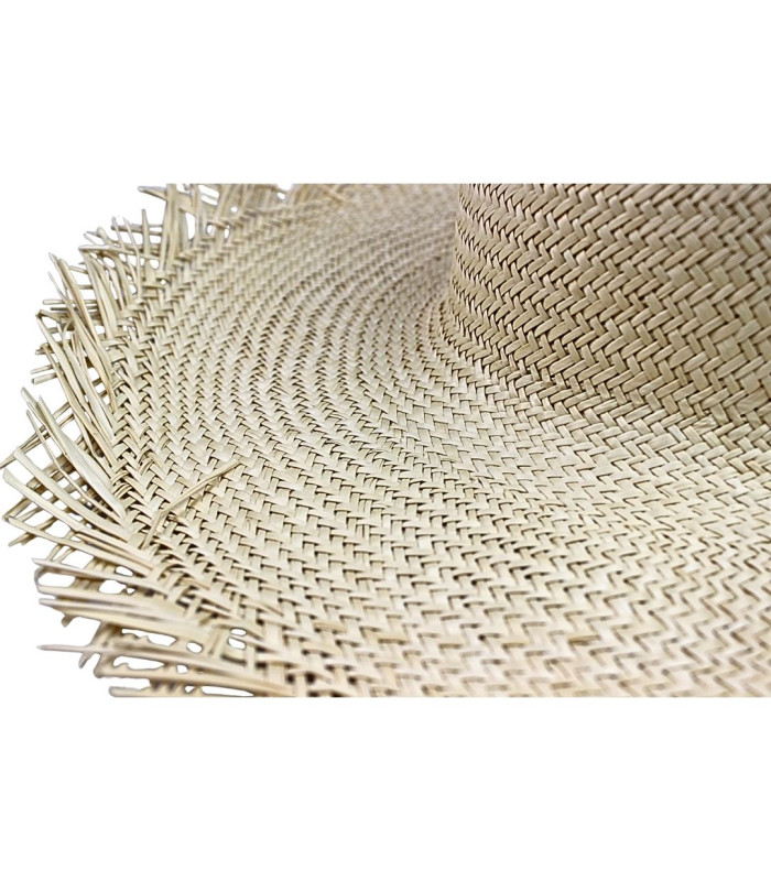 CAPELINE EN FEUILLES DE PALMIER TRESSÉES