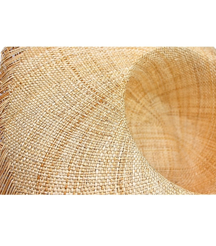 CAPELINE TRESSÉE EN FIBRES VÉGÉTALES – FINITION À FRANGES