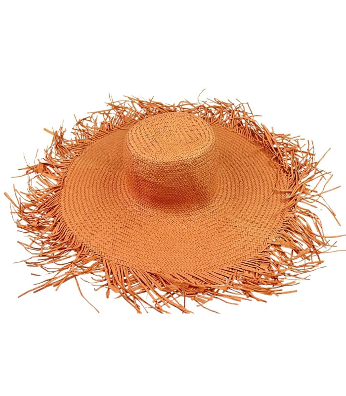 CAPELINE EN FIBRE DE PAPIER TRESSÉ – FINITION À FRANGES