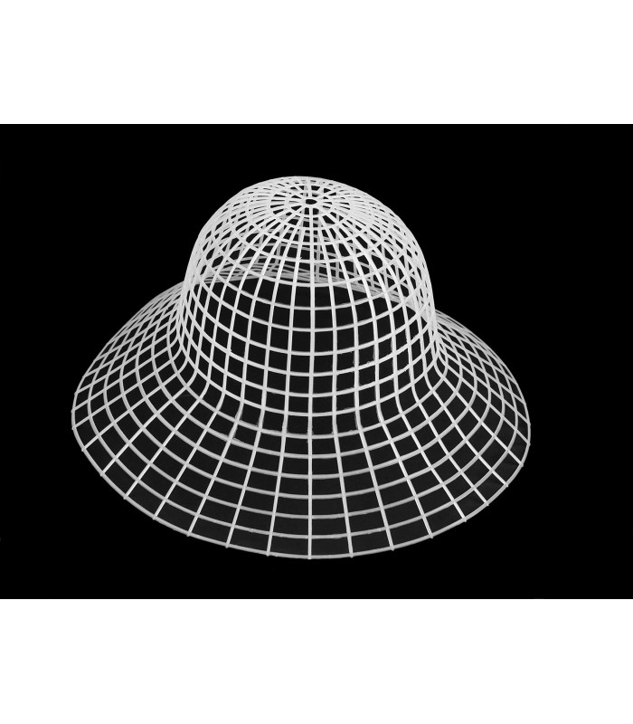 BASE EN PLASTIQUE POUR LA FABRICATION DE CHAPEAUX