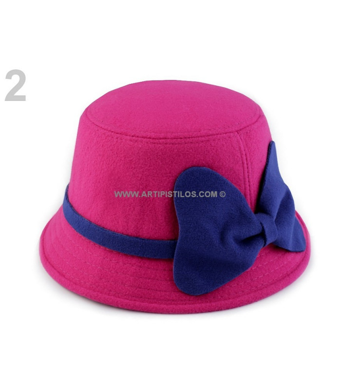 CHAPEAU AVEC BOUCLE TAILLE 53