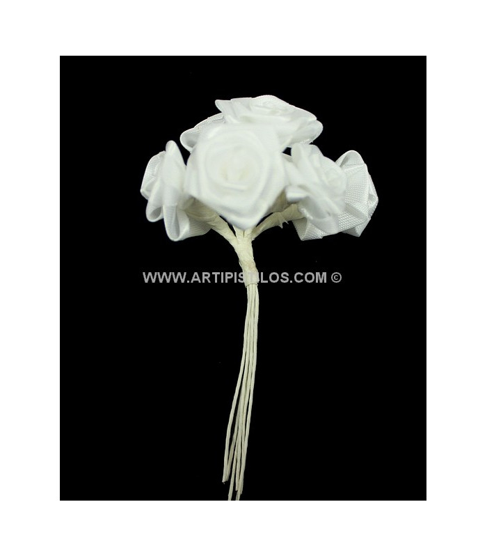 BOUQUET 12 FLEURS EN SATIN