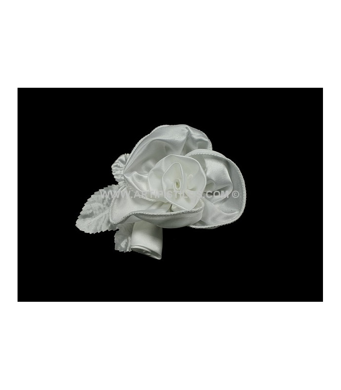 DOUBLE FLEUR EN TISSU ET SATIN AVEC FEUILLES