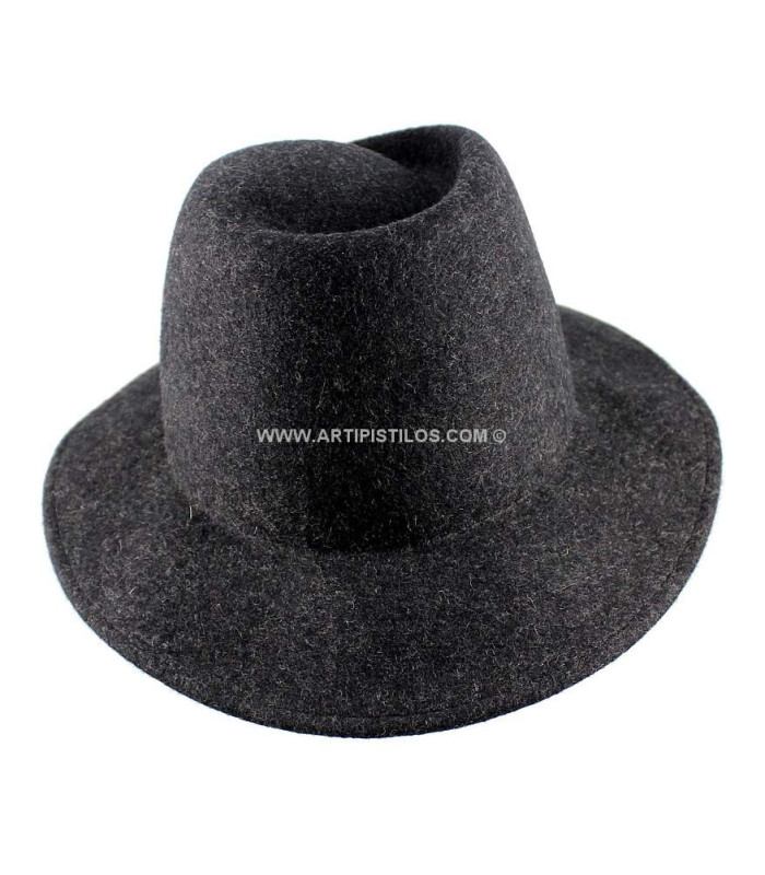 CHAPEAU EN FEUTRE IMPERMEABLE ET INDEFORMABLE