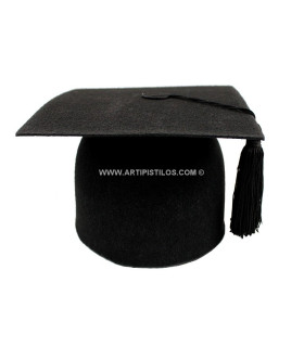 Graduation chapeau