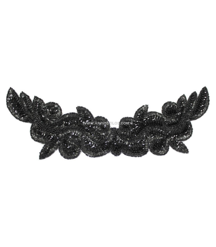 ORNEMENT AVEC PAILLETTES