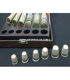 DÉ À COUDRE MAILLECHORT 13,6 MM.