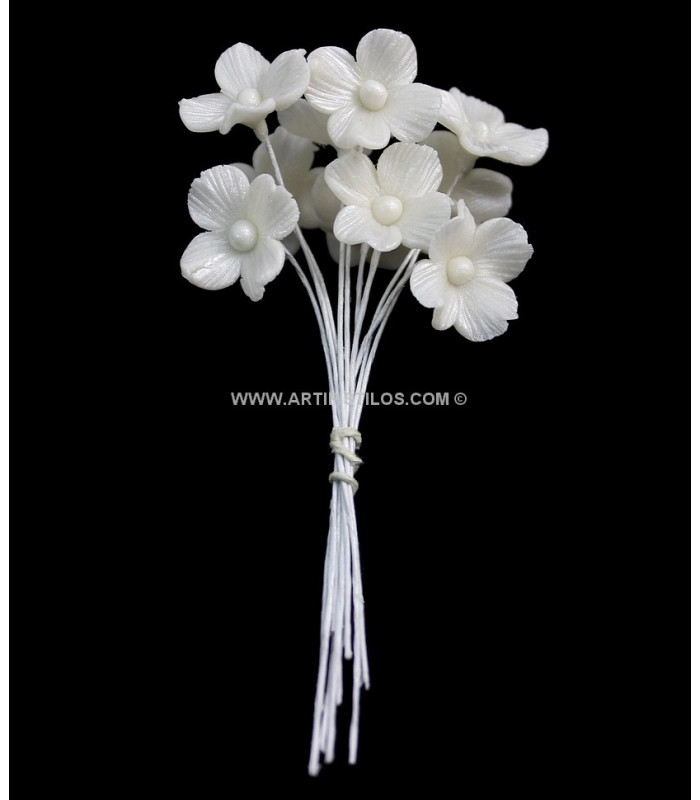 FLEUR EN PORCELAINE AVEC 4 PÉTALES