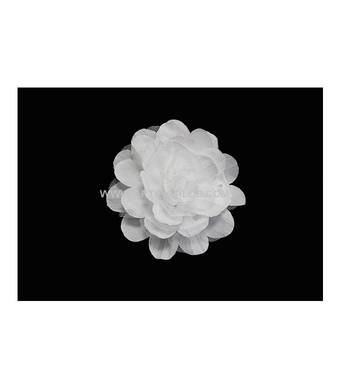 FLEUR EN TULLE ET TISSU