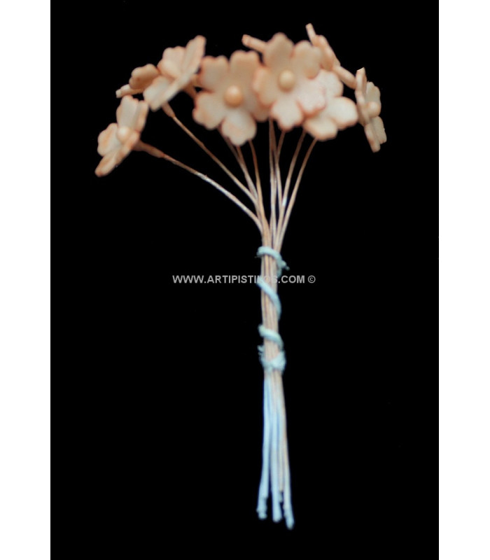 FLEUR EN PORCELAINE AVEC 5 PÉTALES