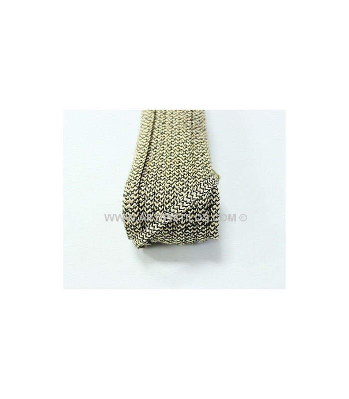 RAPHIA FIBRE VEGETAL 6 MM. POUR CHAPELLERIE