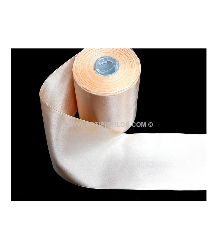 RUBAN EN SATIN 68 MM.